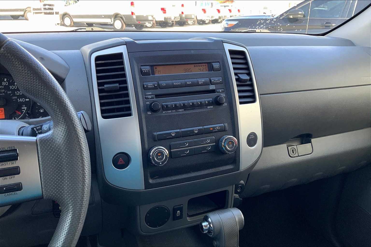 Thumbnail: 2012 Nissan Frontier - 15
