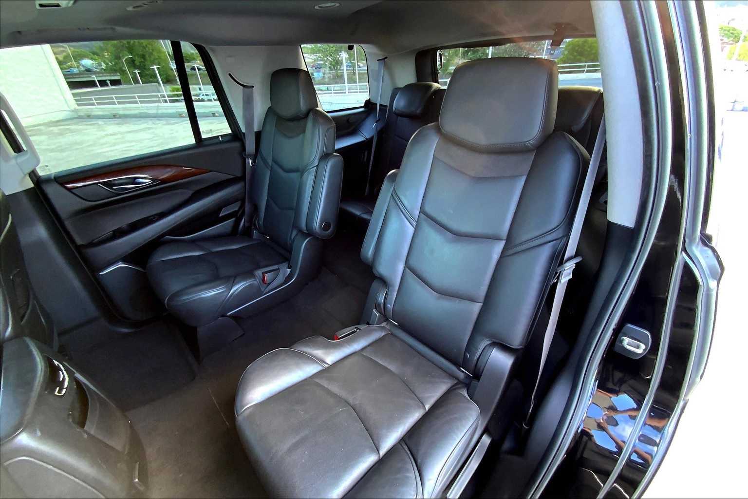 Thumbnail: 2015 Cadillac Escalade - 29