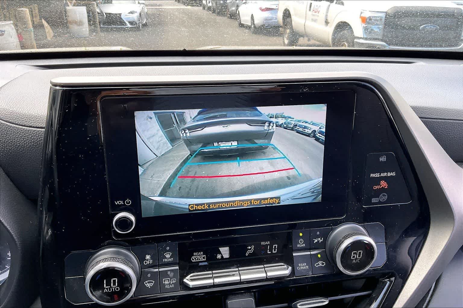 Thumbnail: 2023 Toyota Highlander - 26