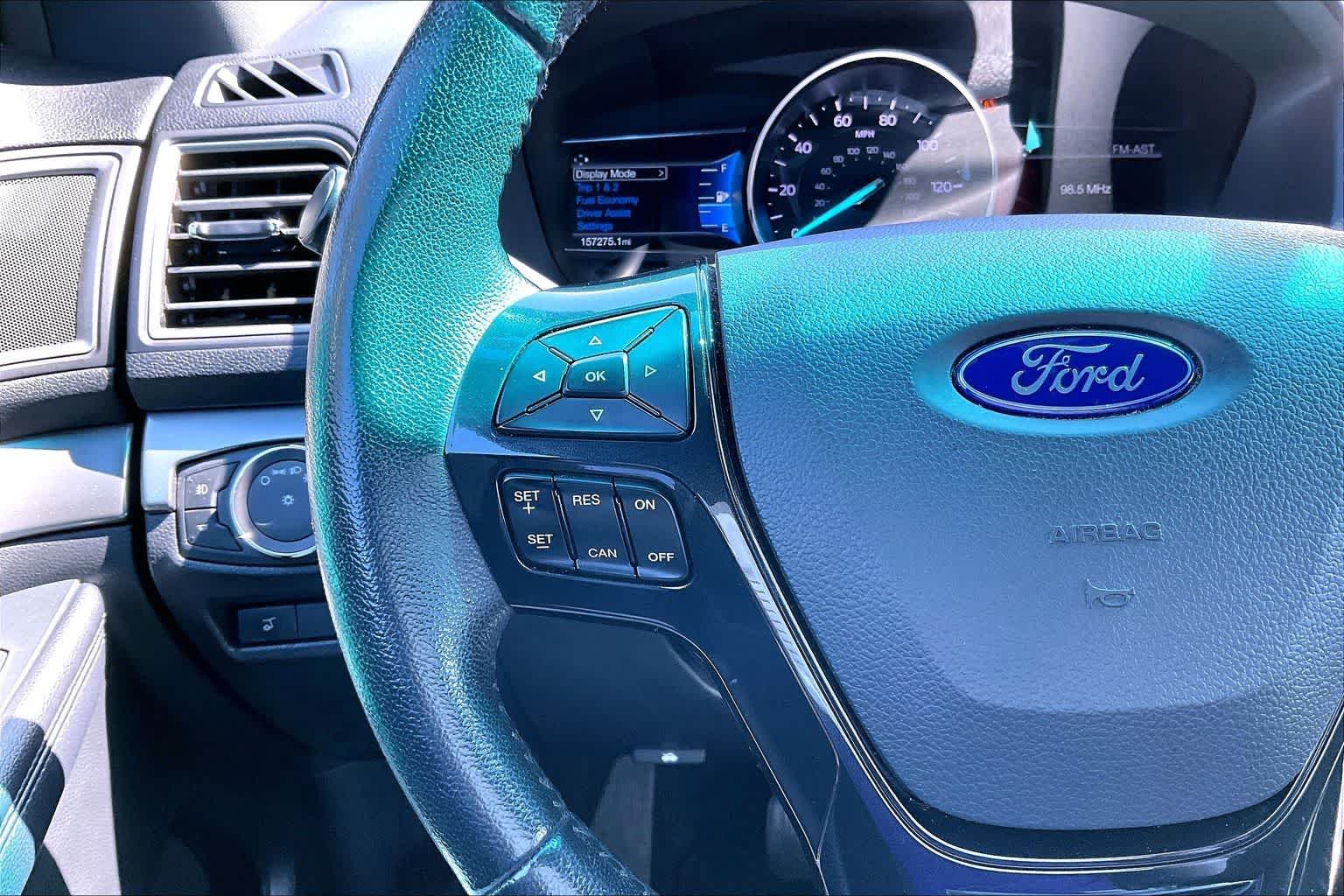 Thumbnail: 2018 Ford Explorer - 24