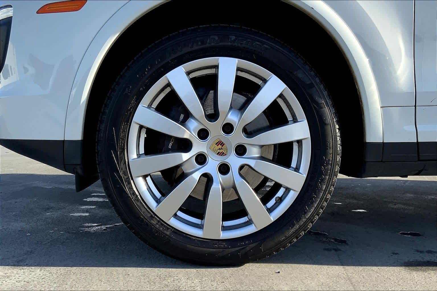 Thumbnail: 2018 Porsche Cayenne - 8