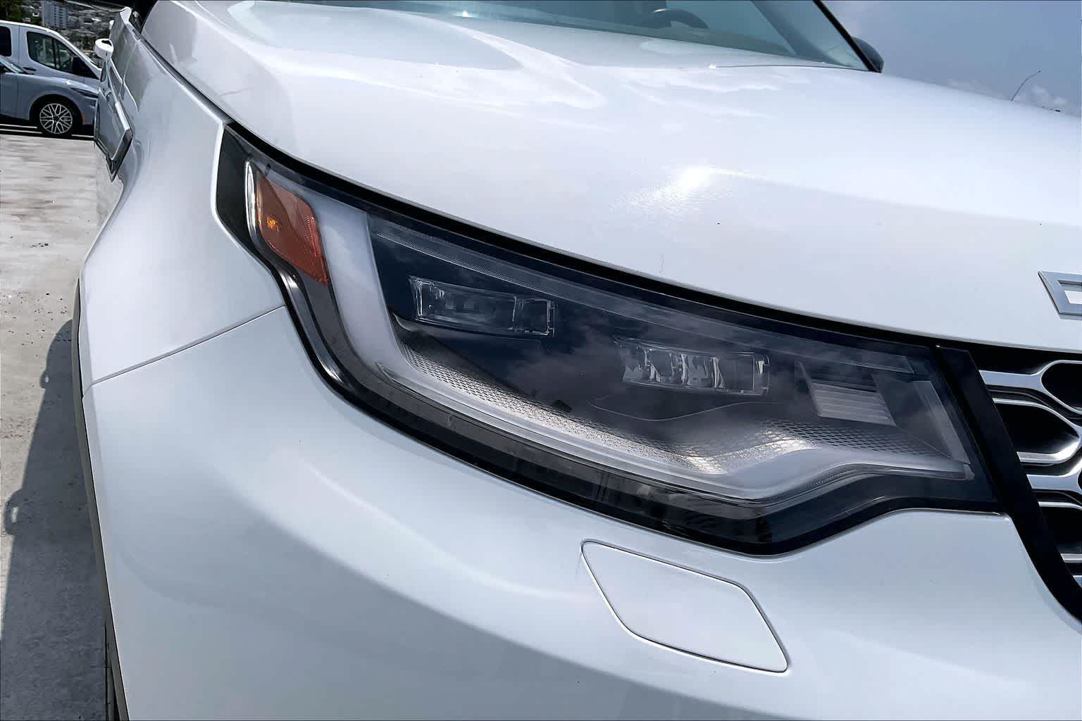 Thumbnail: 2024 Land Rover Discovery - 31
