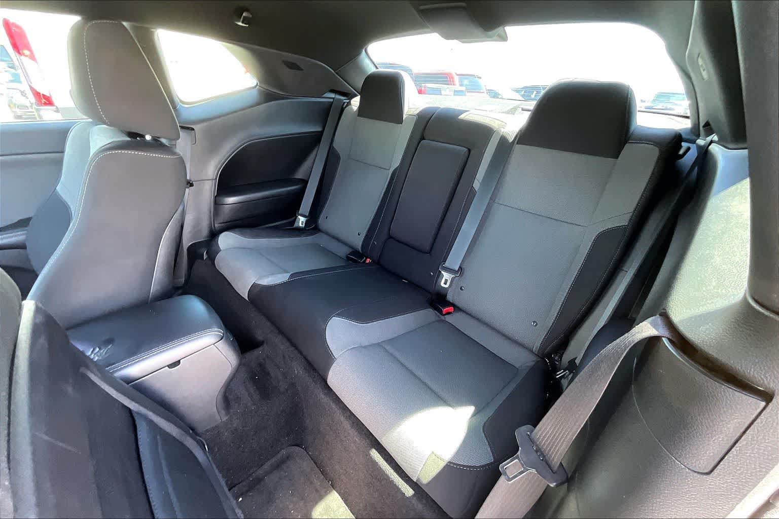 Thumbnail: 2015 Dodge Challenger - 28