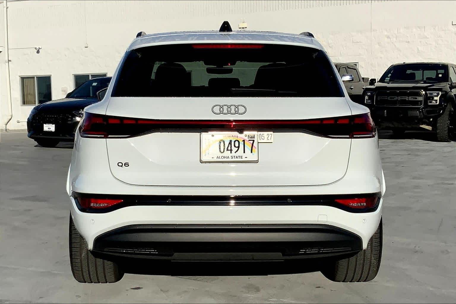 Thumbnail: 2025 Audi Q6 e-tron - 5