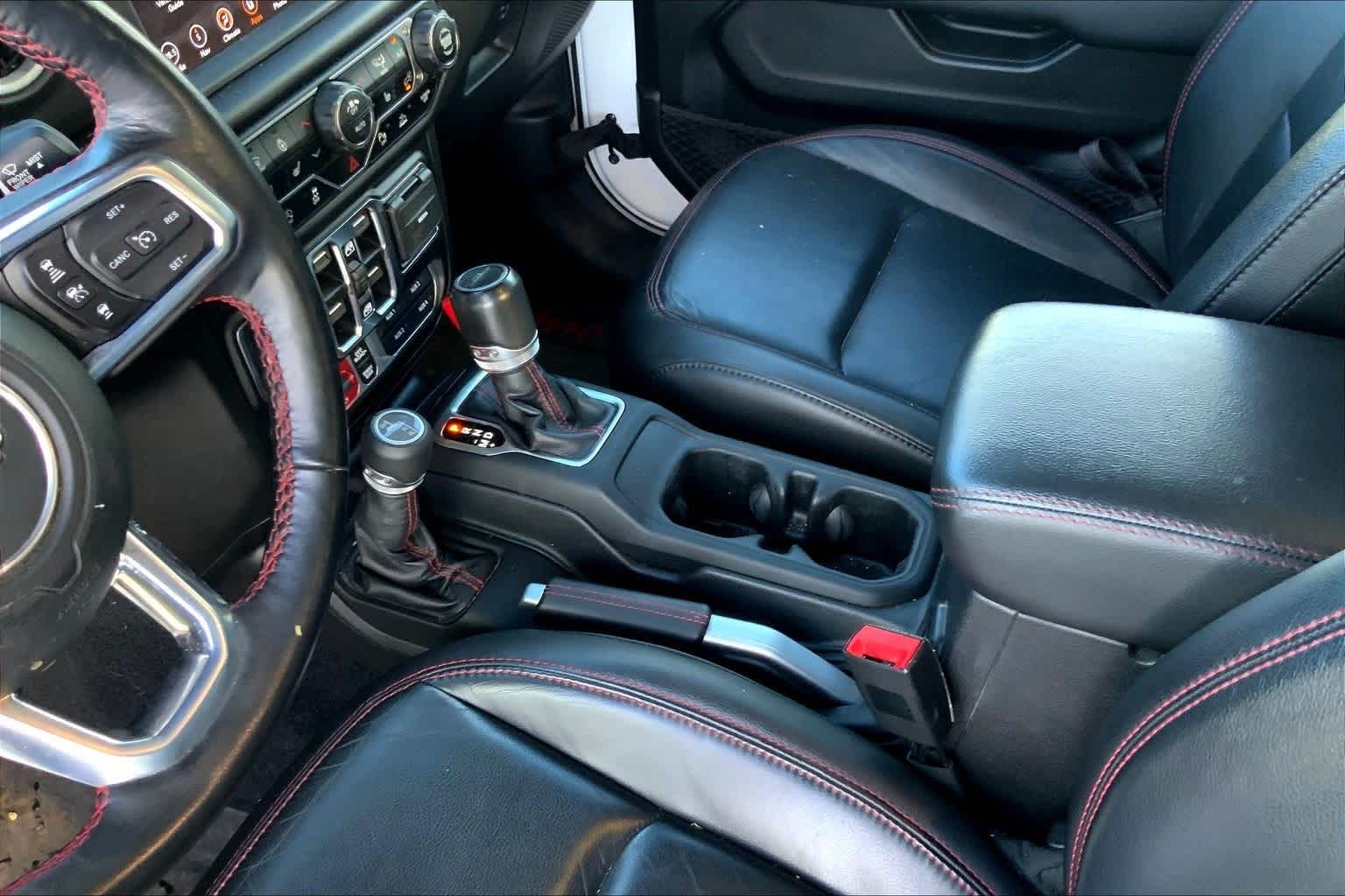 Thumbnail: 2020 Jeep Gladiator - 16