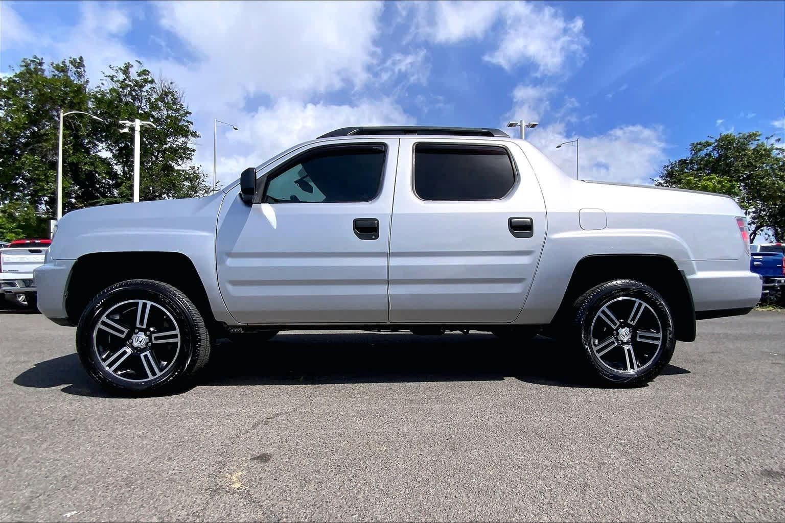 Thumbnail: 2014 Honda Ridgeline - 3