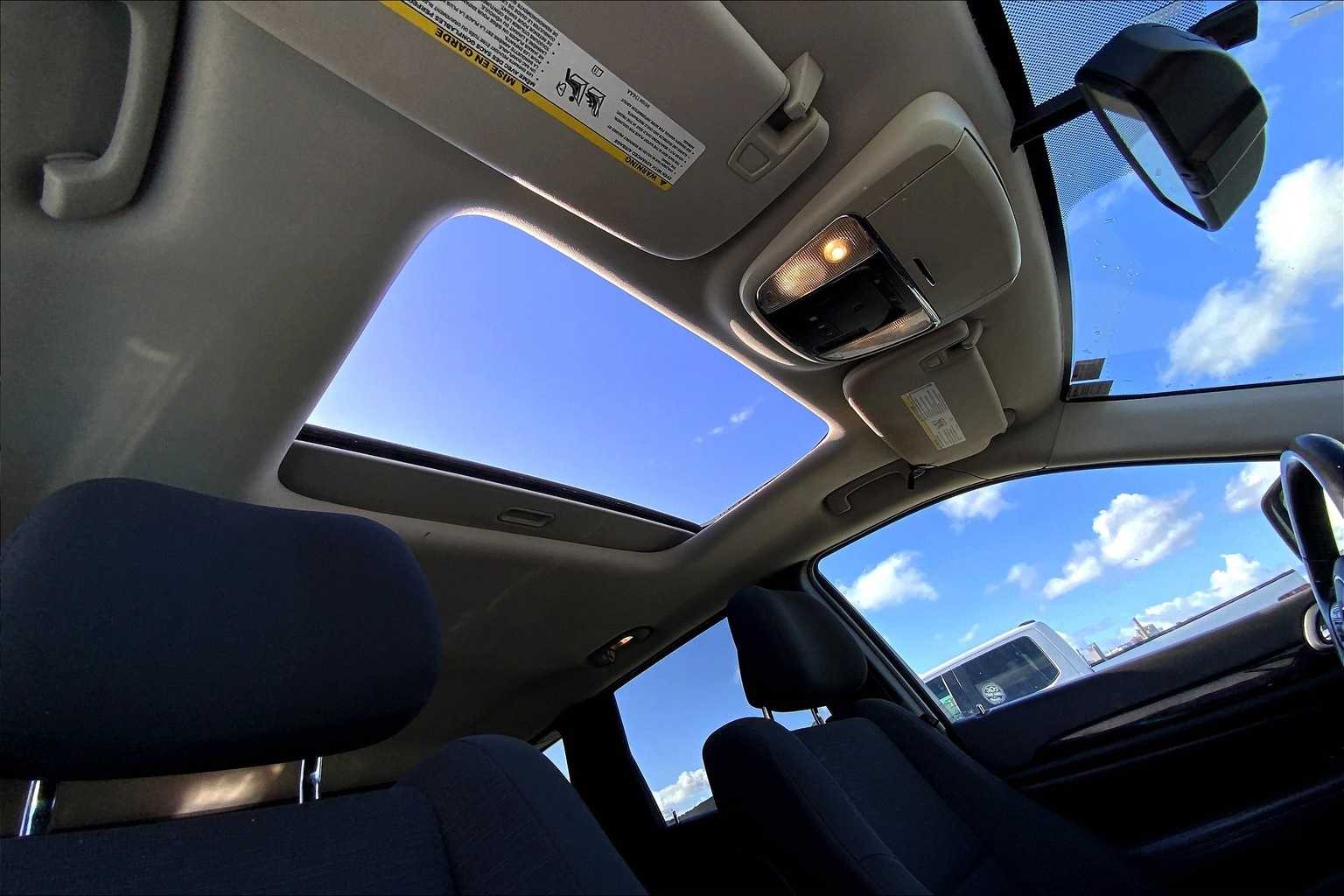 Thumbnail: 2012 Jeep Grand Cherokee - 30