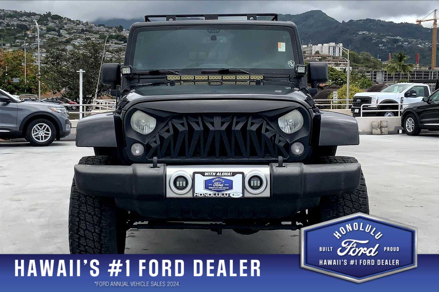 2013 Jeep Wrangler Unlimited Sahara 6