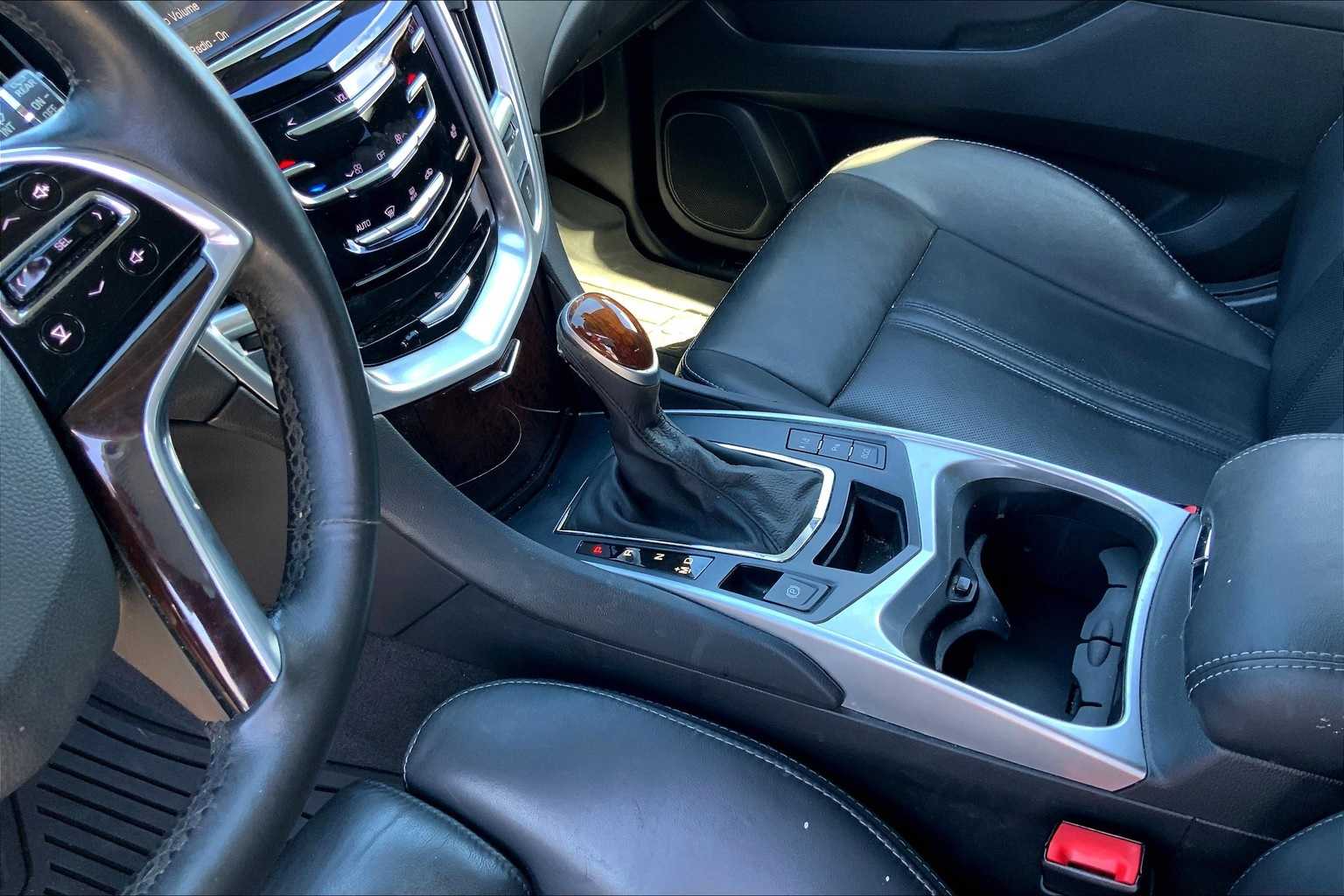Thumbnail: 2016 Cadillac SRX - 16
