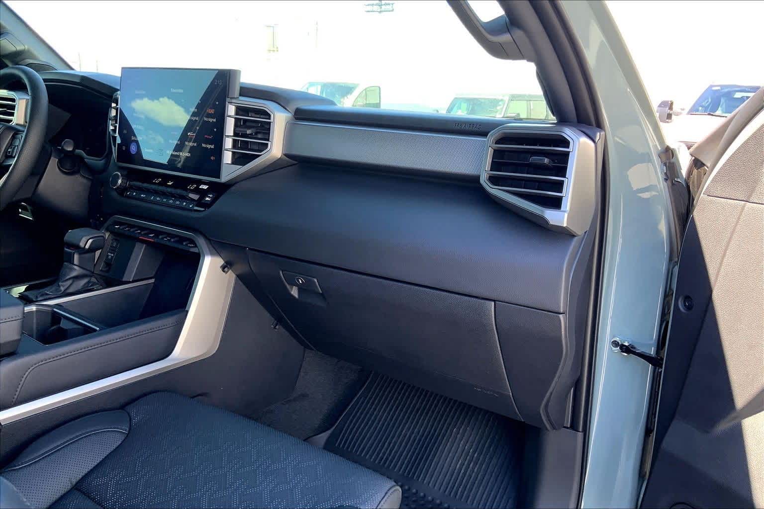 Thumbnail: 2025 Toyota Tundra - 23