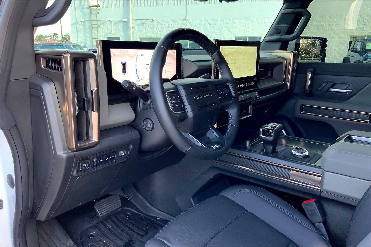 Thumbnail: 2025 GMC Hummer EV - 2