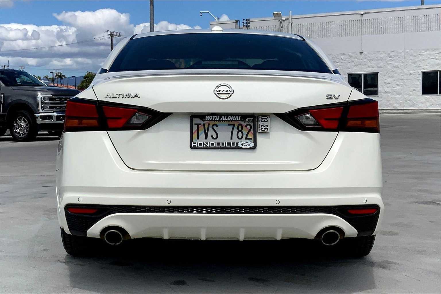 Thumbnail: 2019 Nissan Altima - 5