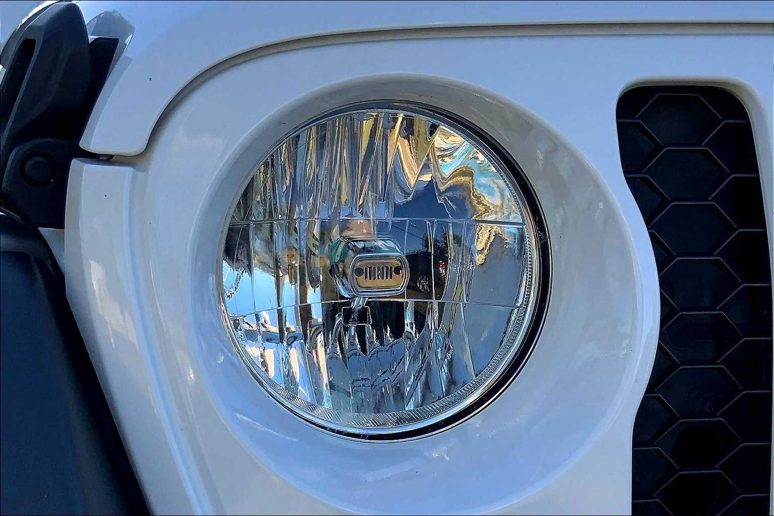 Thumbnail: 2024 Jeep Wrangler - 30