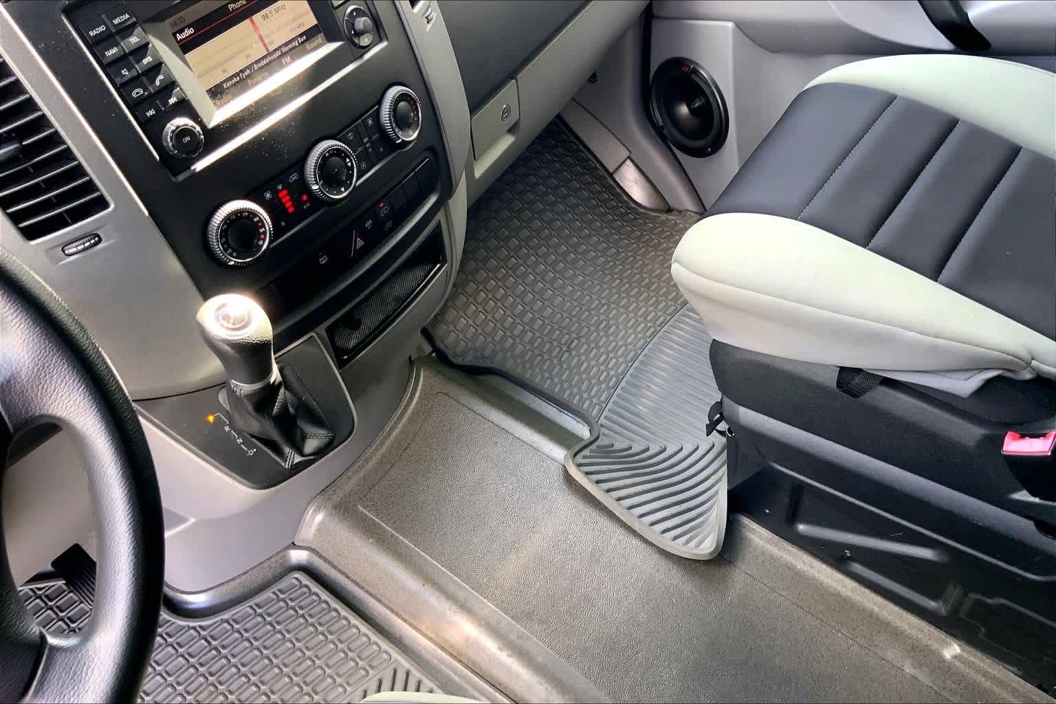 Thumbnail: 2016 Mercedes-Benz Sprinter - 16