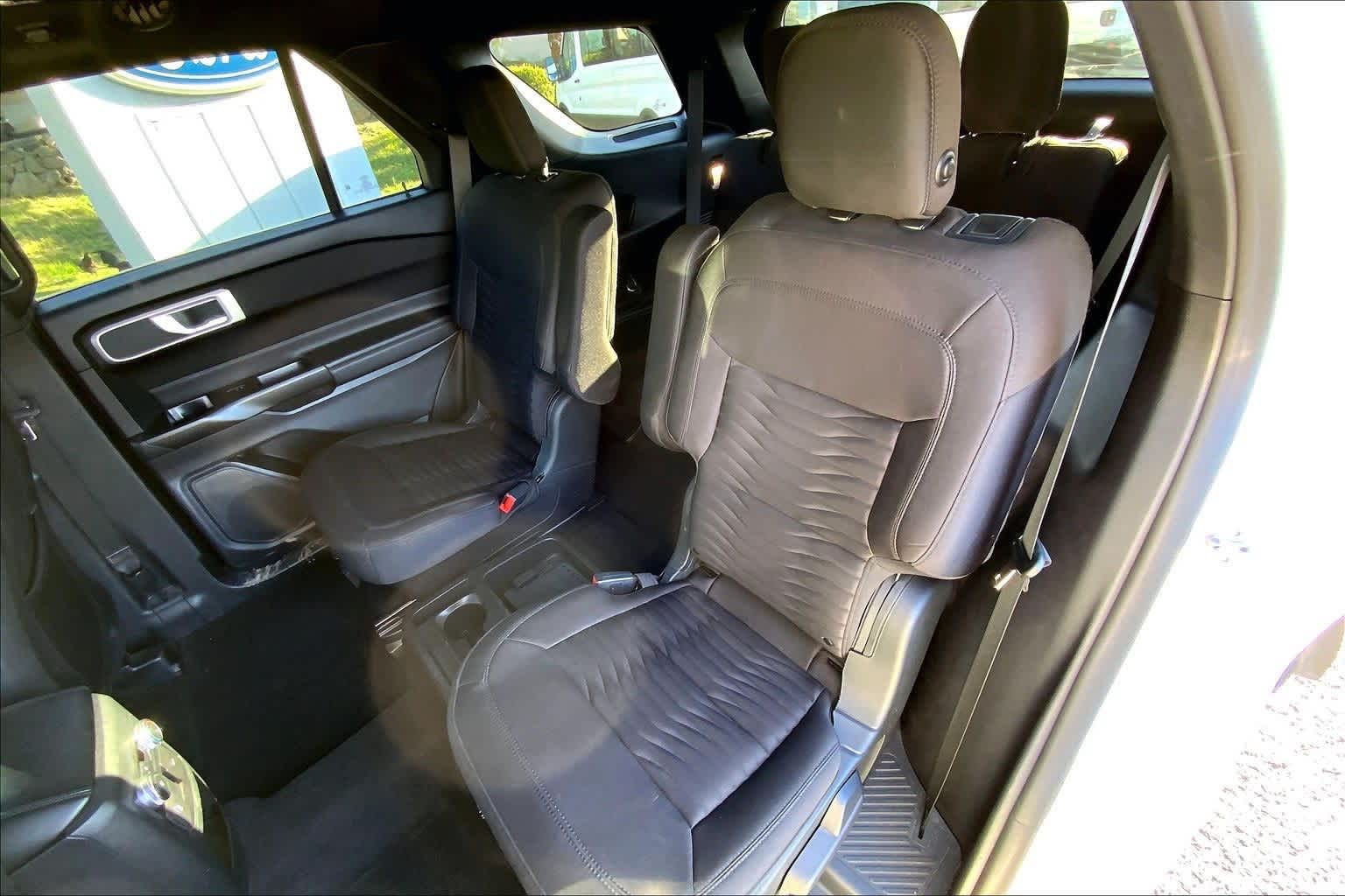 Thumbnail: 2020 Ford Explorer - 29