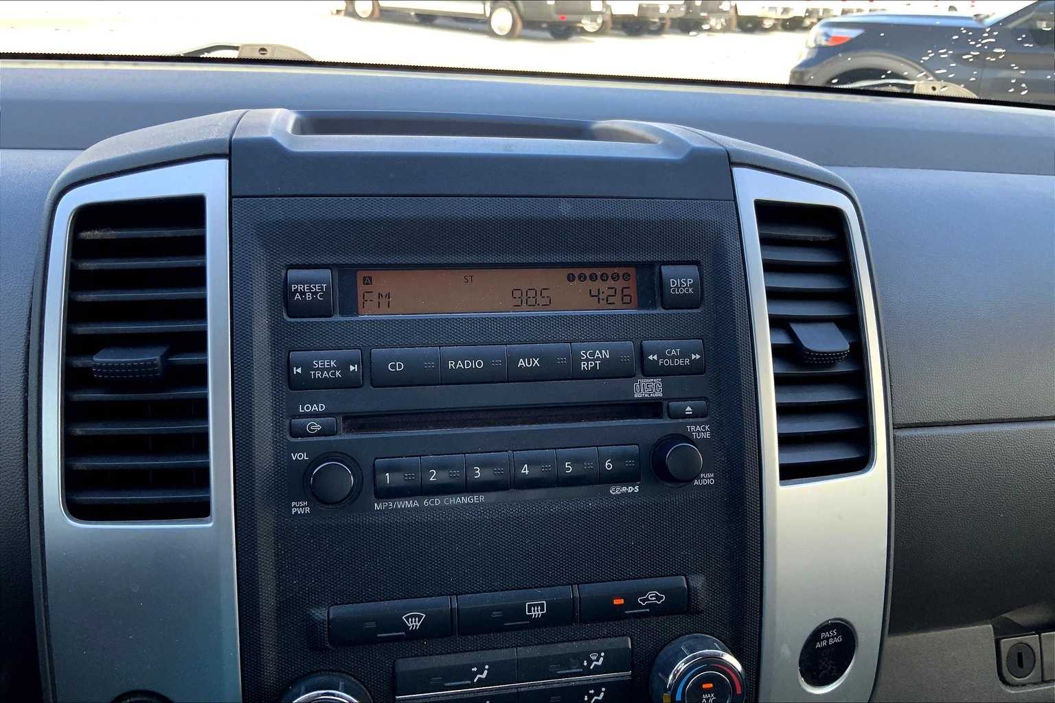 Thumbnail: 2012 Nissan Frontier - 26