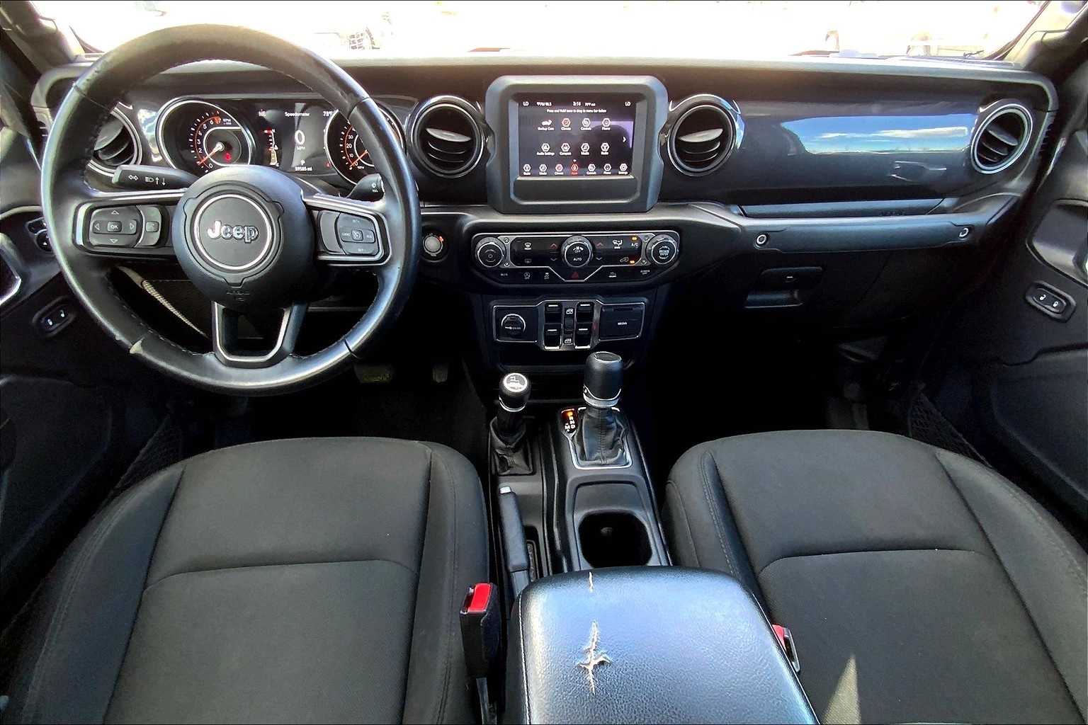 Thumbnail: 2021 Jeep Gladiator - 10