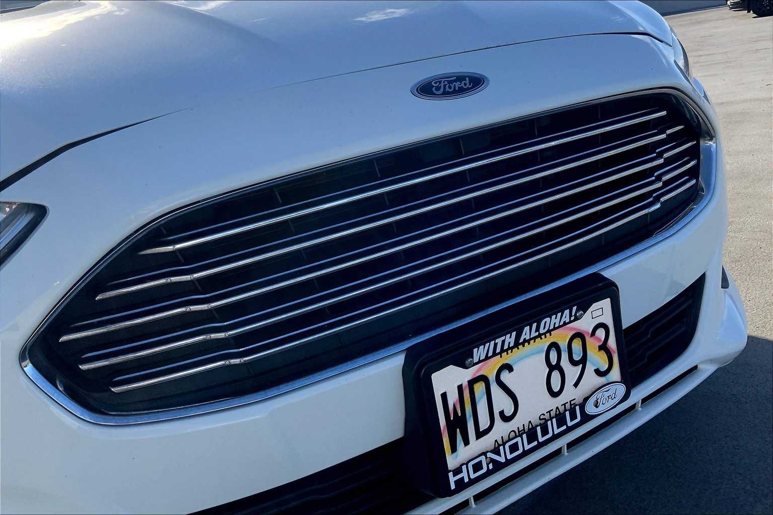 Thumbnail: 2016 Ford Fusion - 33