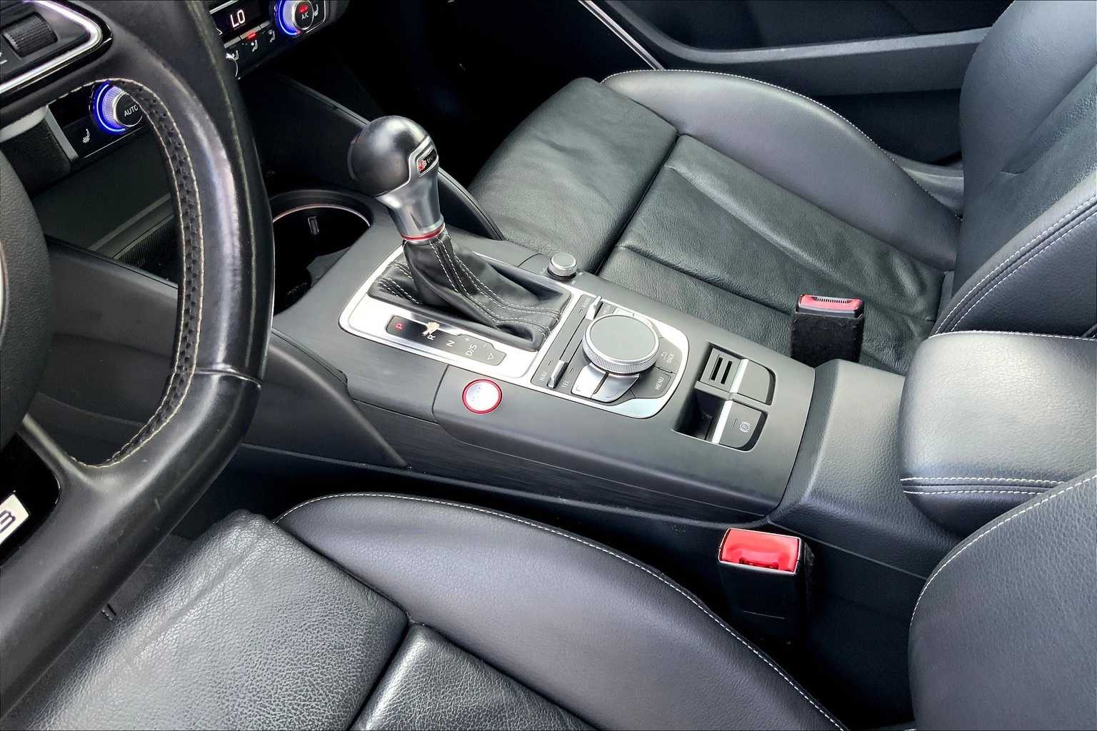 Thumbnail: 2015 Audi S3 - 16
