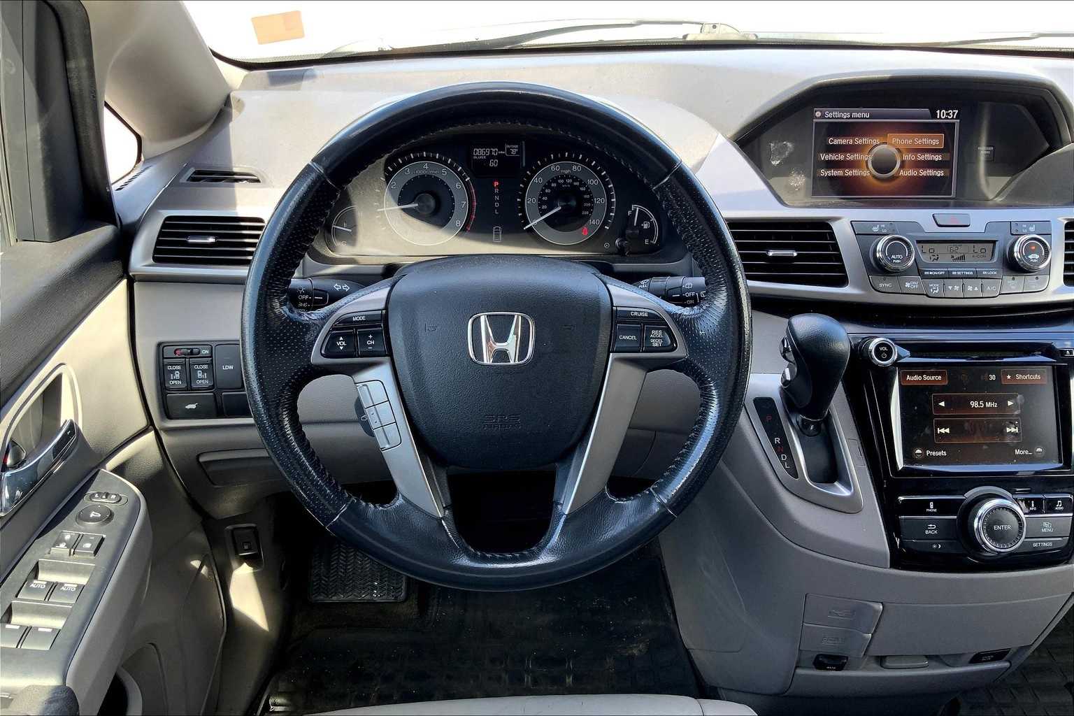 Thumbnail: 2016 Honda Odyssey - 8