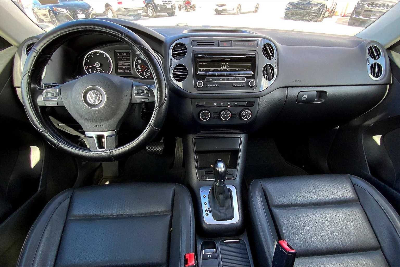 Thumbnail: 2014 Volkswagen Tiguan - 10
