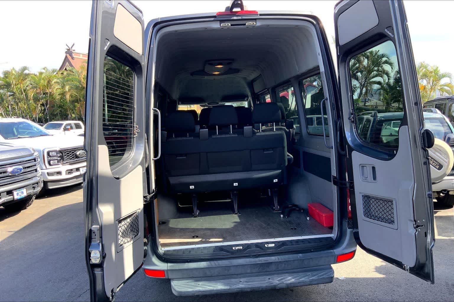 Thumbnail: 2016 Mercedes-Benz Sprinter - 18