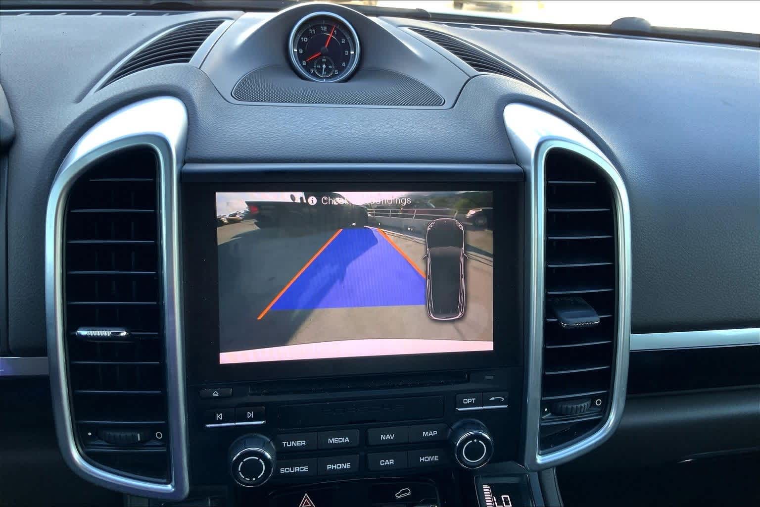 Thumbnail: 2018 Porsche Cayenne - 26