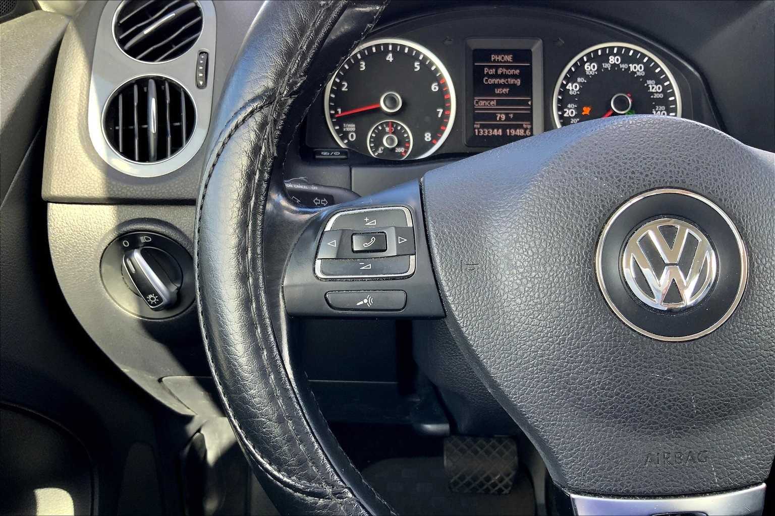 Thumbnail: 2014 Volkswagen Tiguan - 24