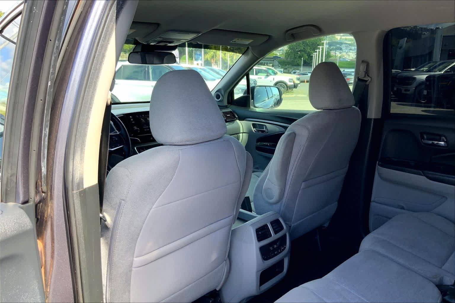 Thumbnail: 2020 Honda Pilot - 12