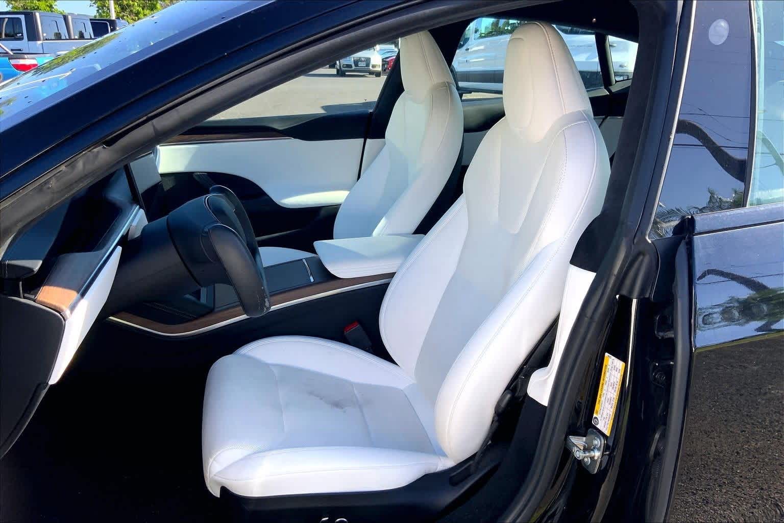 Thumbnail: 2022 Tesla Model S - 11