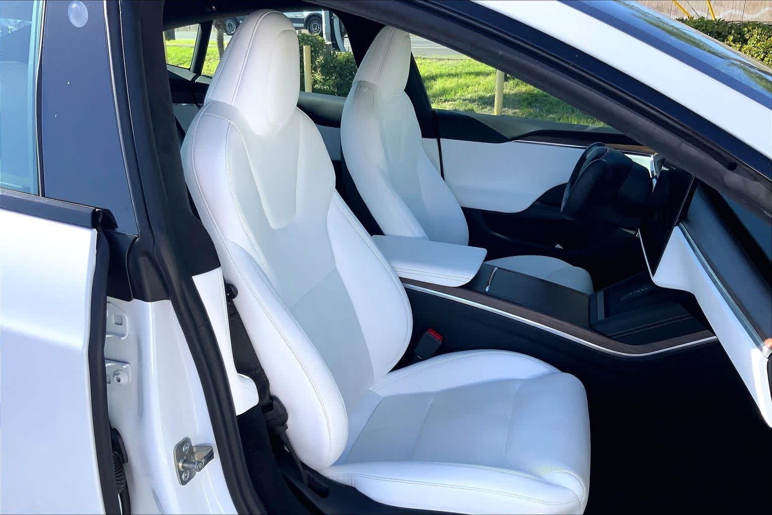 Thumbnail: 2022 Tesla Model S - 13