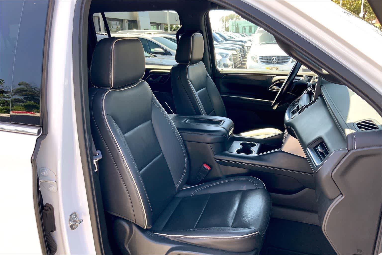 Thumbnail: 2022 GMC Yukon XL - 13