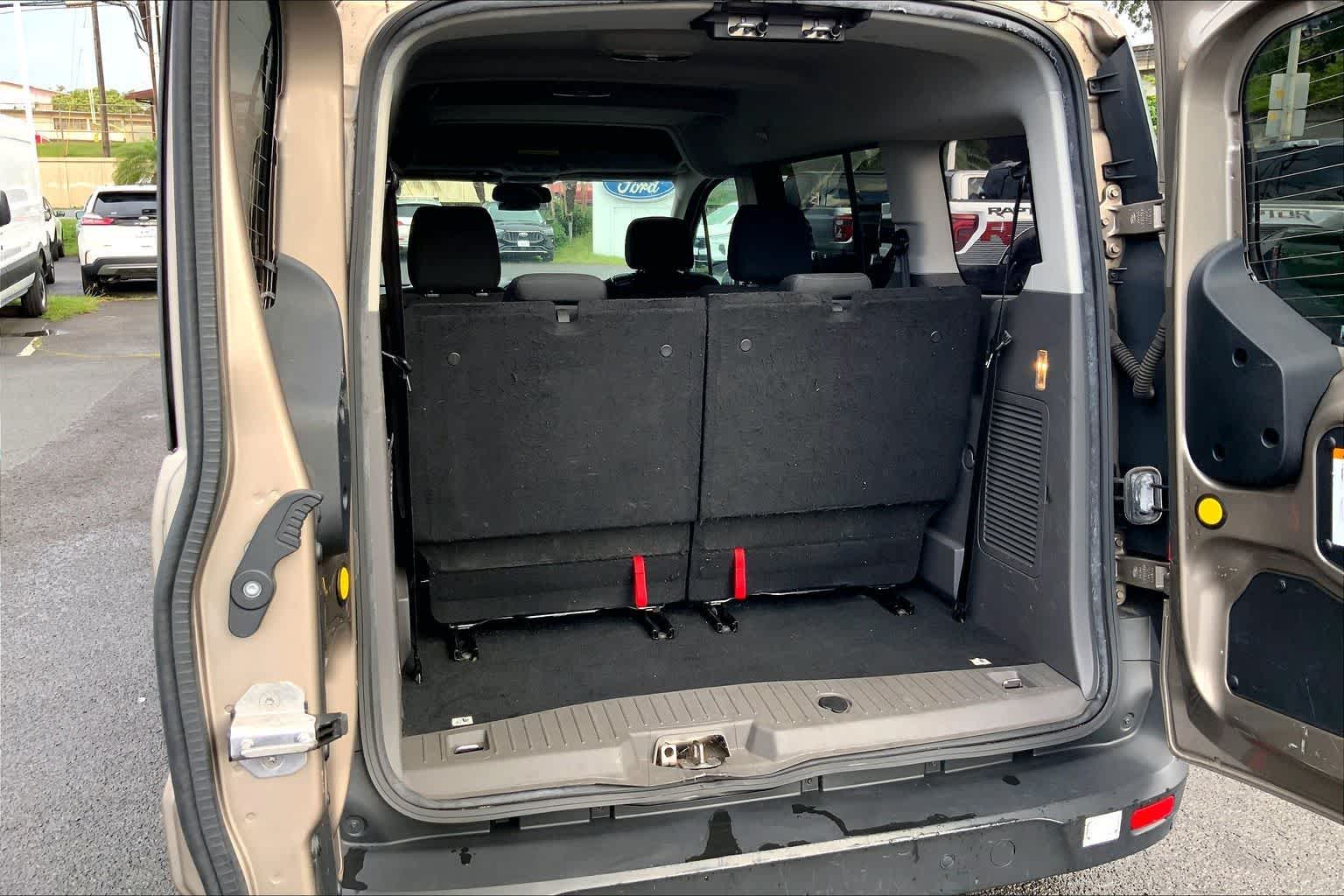 Thumbnail: 2019 Ford Transit Series - 18