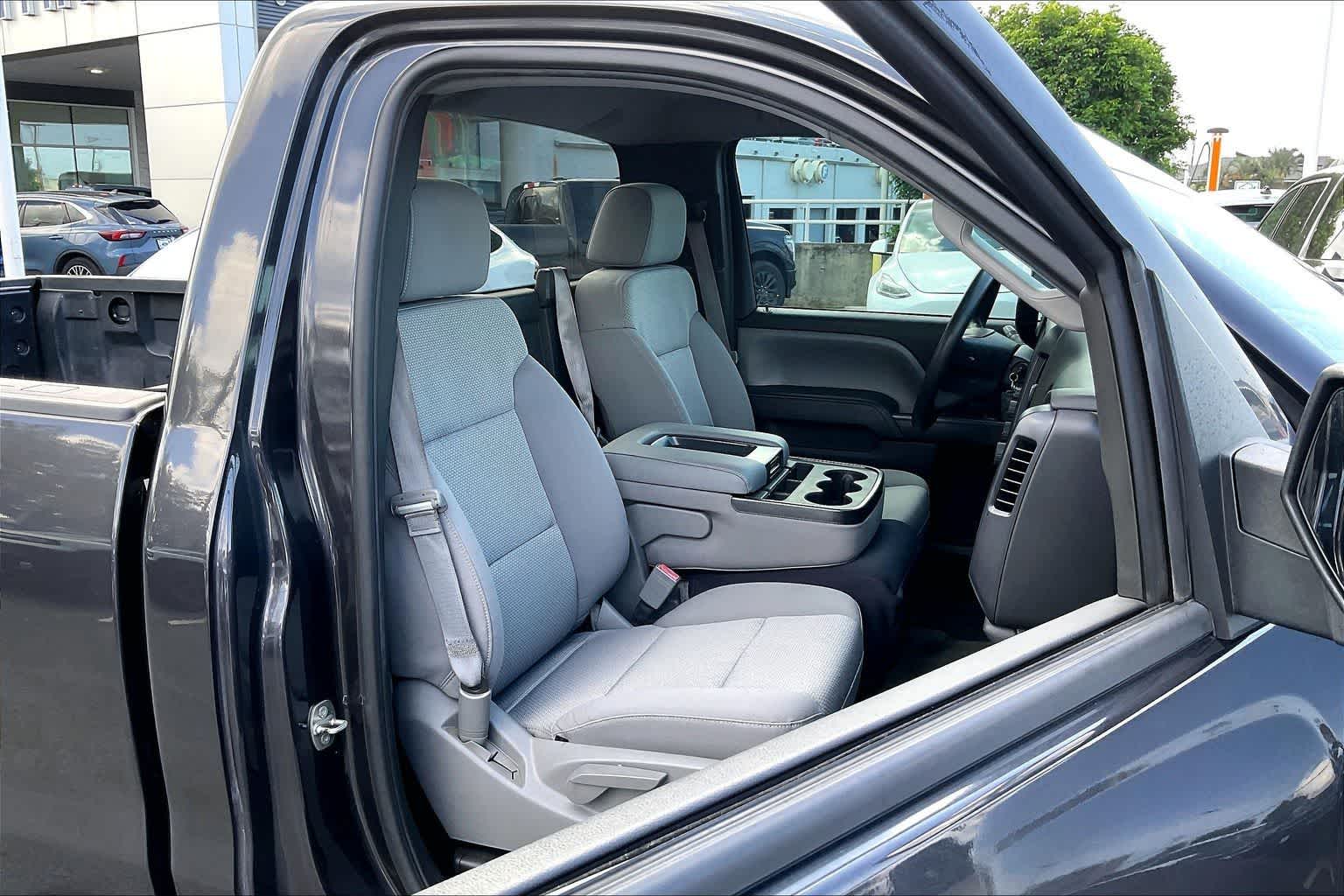 Thumbnail: 2015 Chevrolet Silverado 1500 - 13
