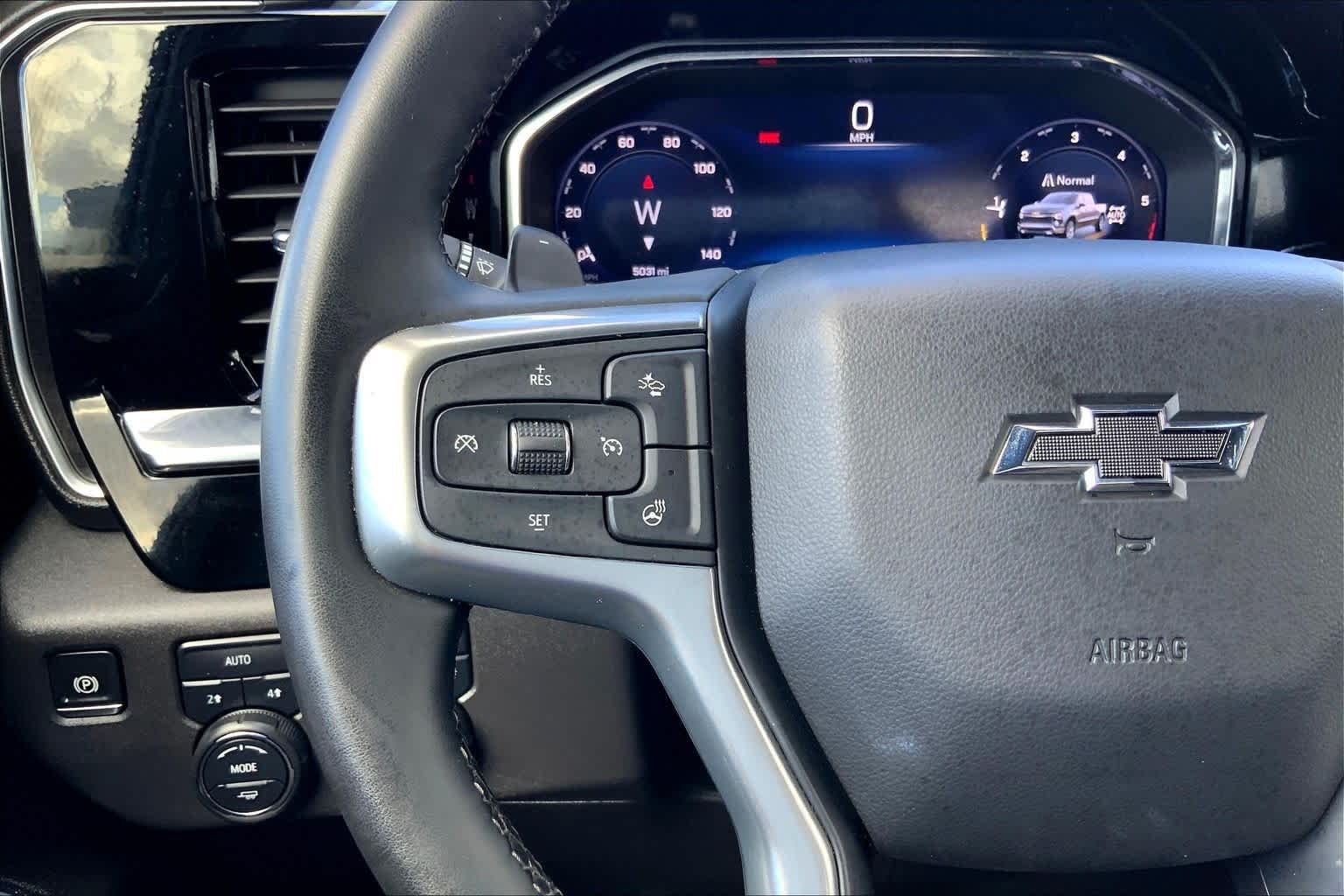 Thumbnail: 2024 Chevrolet Silverado 1500 - 24