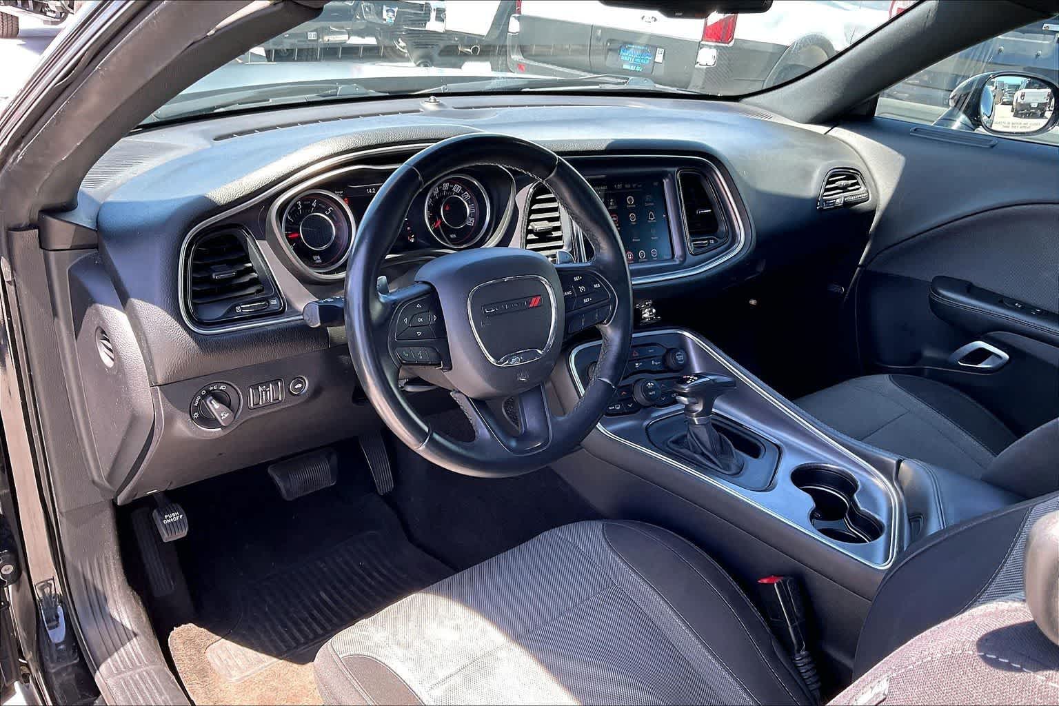 Thumbnail: 2015 Dodge Challenger - 2