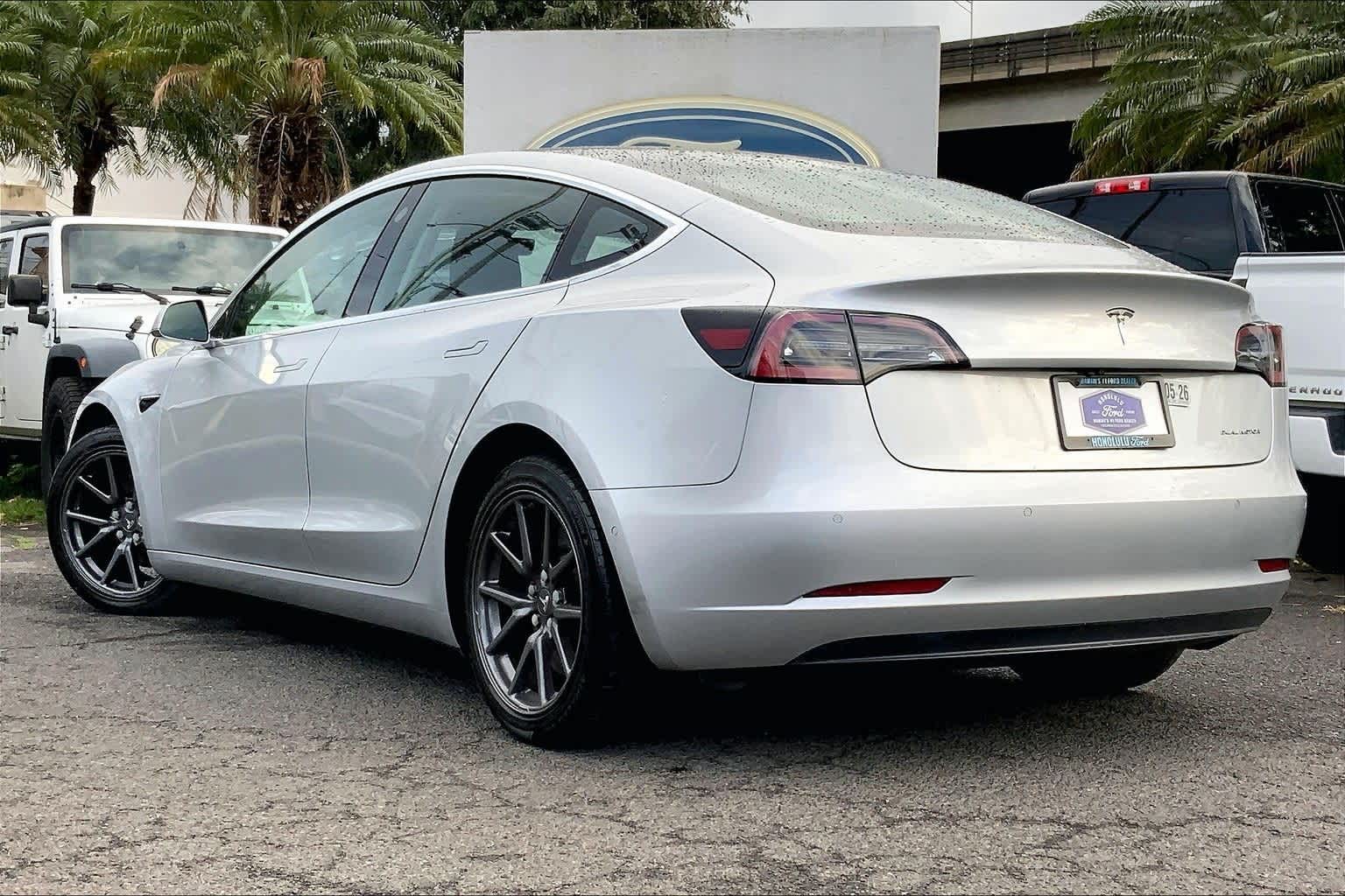 Thumbnail: 2018 Tesla Model 3 - 4