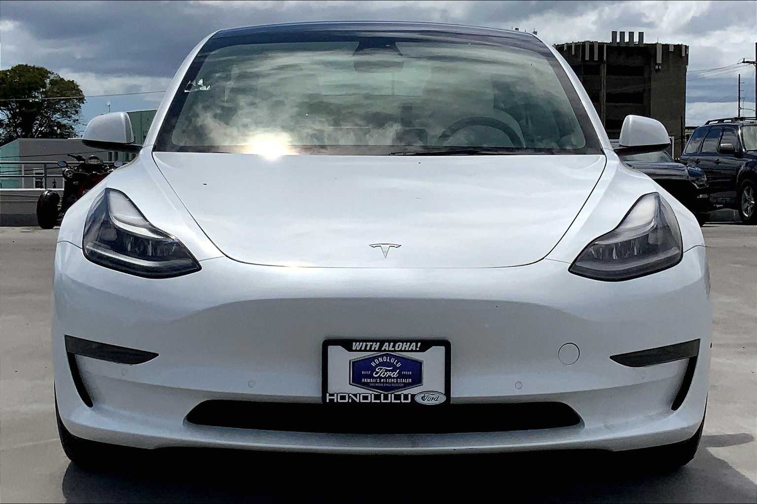 Thumbnail: 2022 Tesla Model 3 - 6