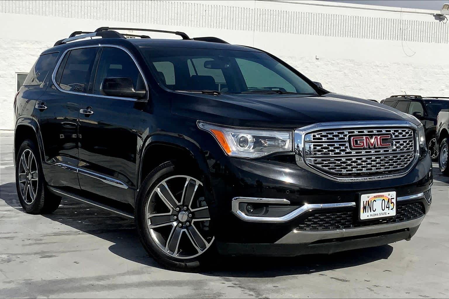Thumbnail: 2017 GMC Acadia - 21