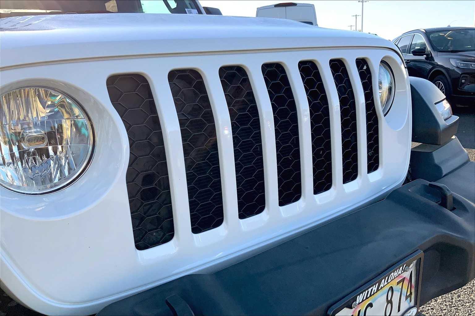 Thumbnail: 2024 Jeep Wrangler - 32