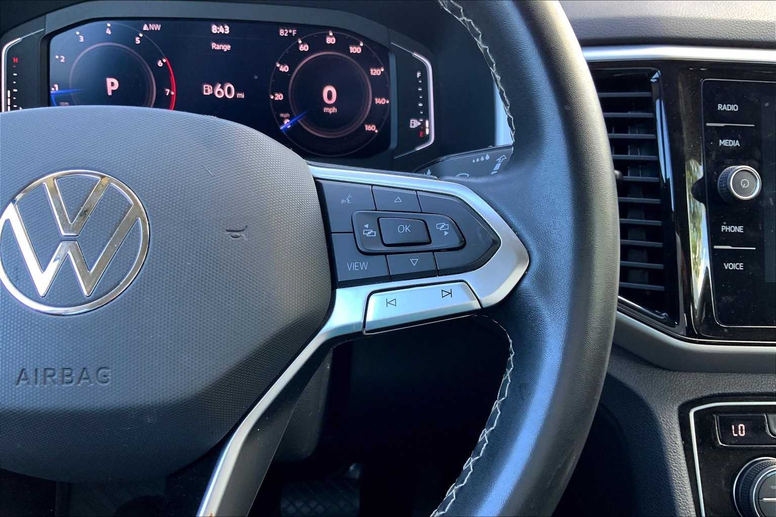 Thumbnail: 2023 Volkswagen Atlas - 25