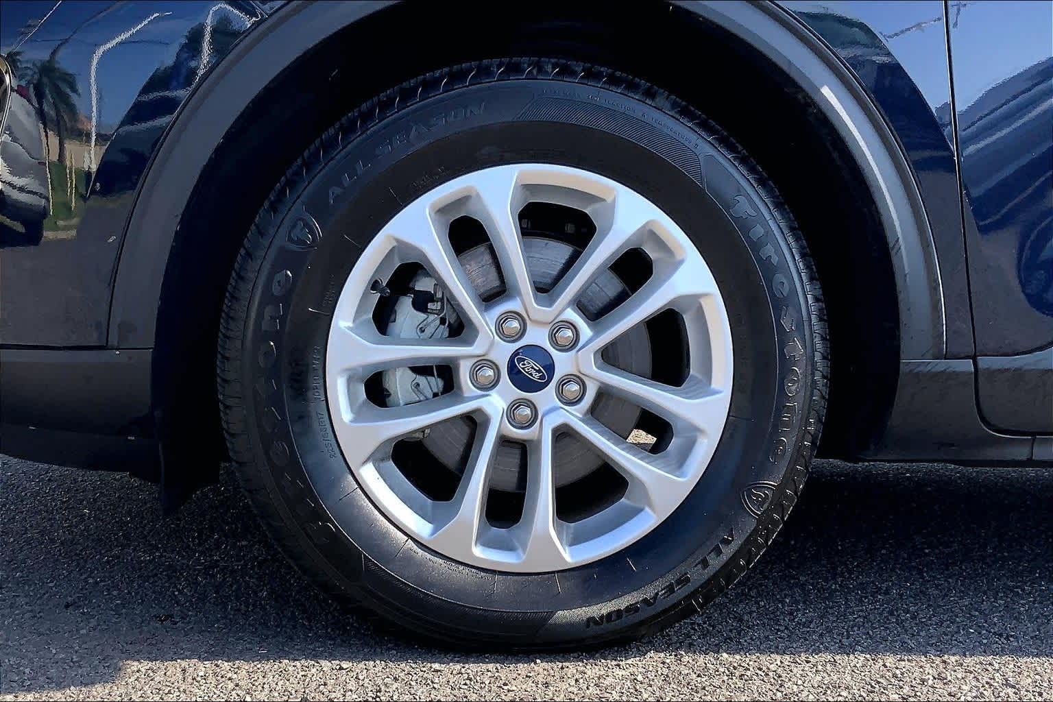 Thumbnail: 2021 Ford Escape - 8