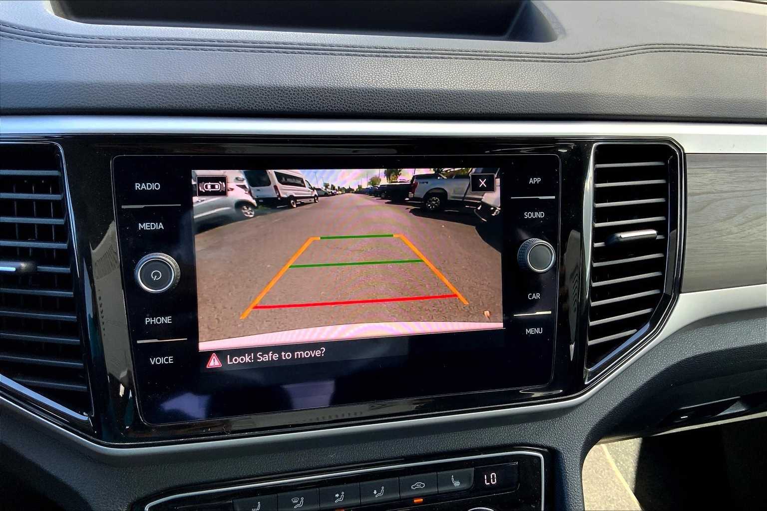 Thumbnail: 2023 Volkswagen Atlas - 26