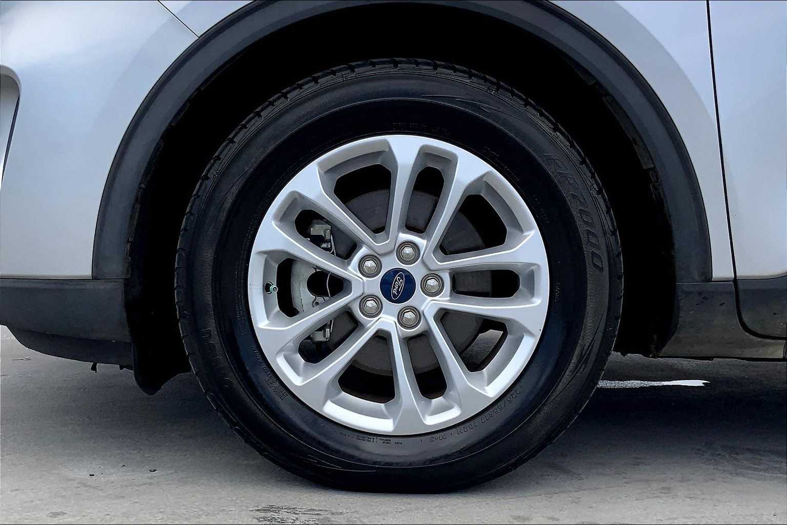 Thumbnail: 2020 Ford Escape - 8