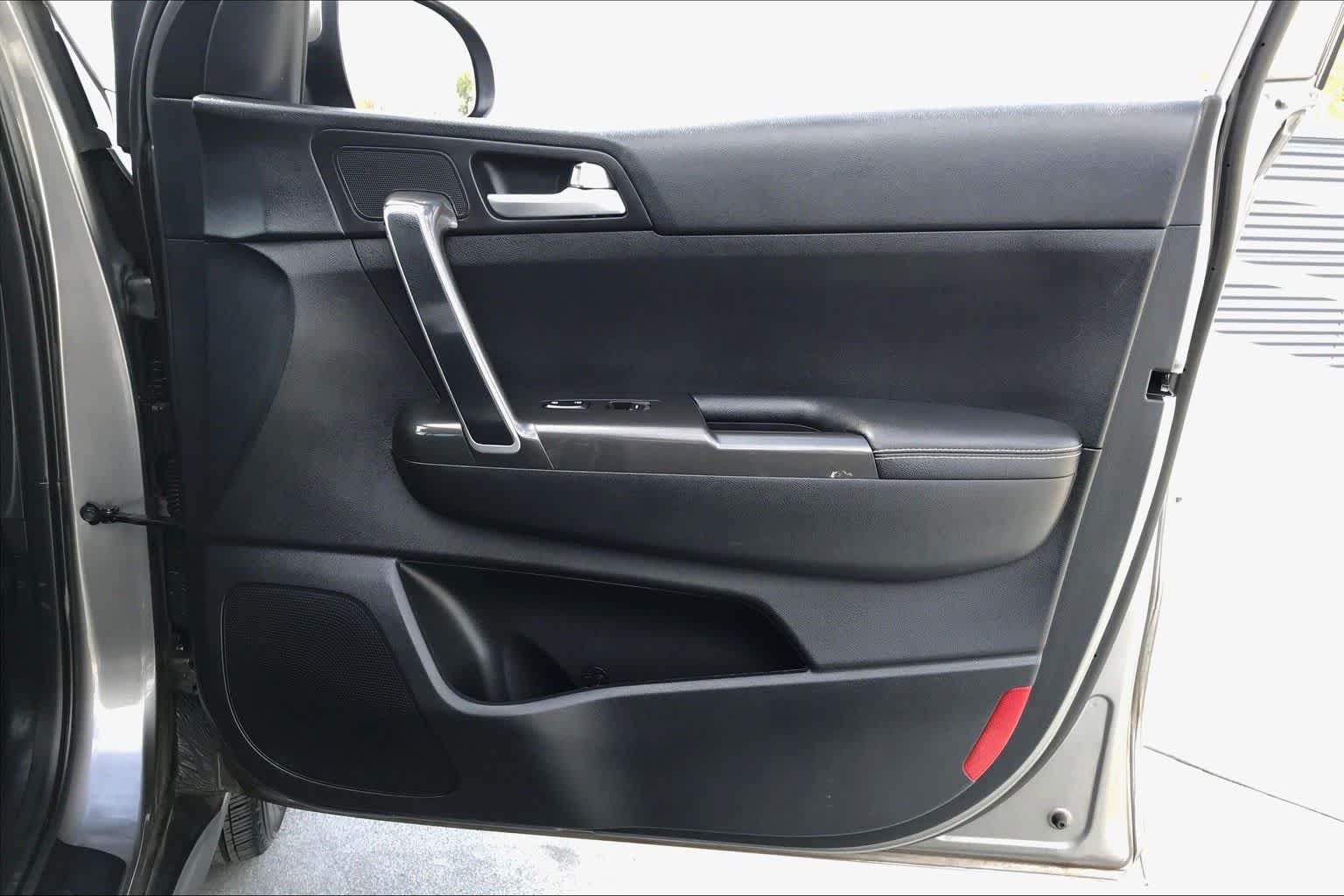 Thumbnail: 2017 Kia Sportage - 29