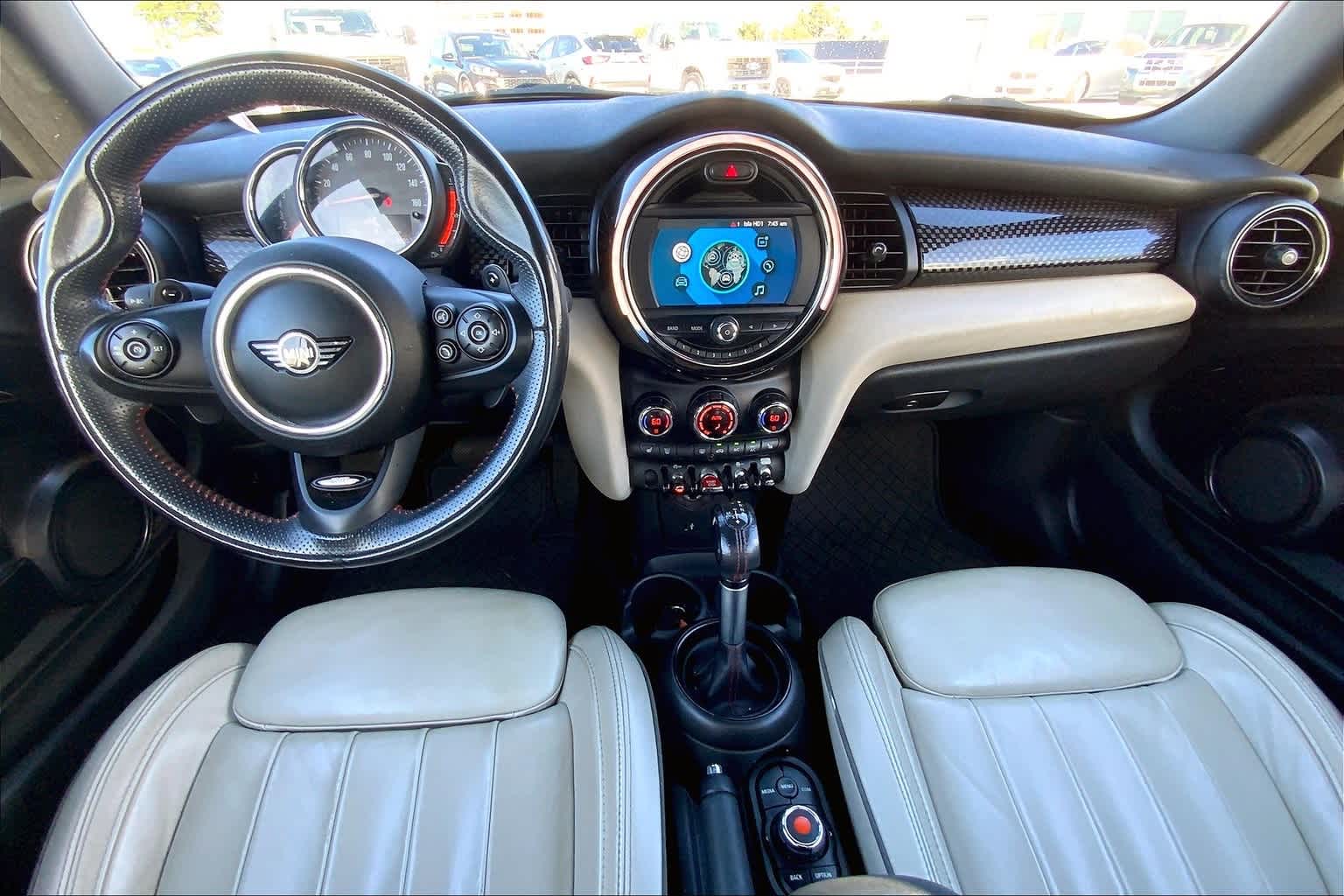Thumbnail: 2019 MINI Cooper Convertible - 10