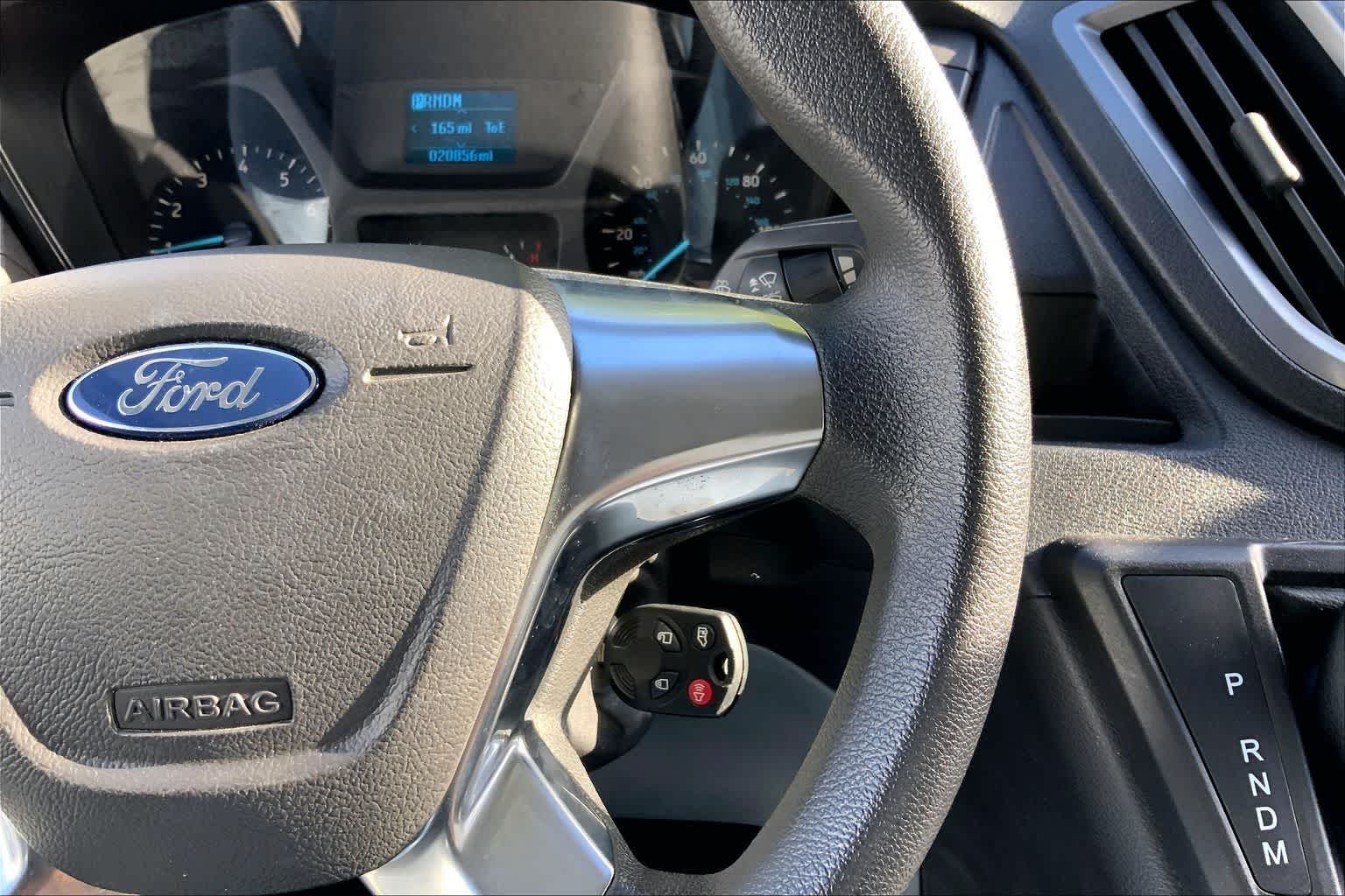 Thumbnail: 2015 Ford Transit Series - 25