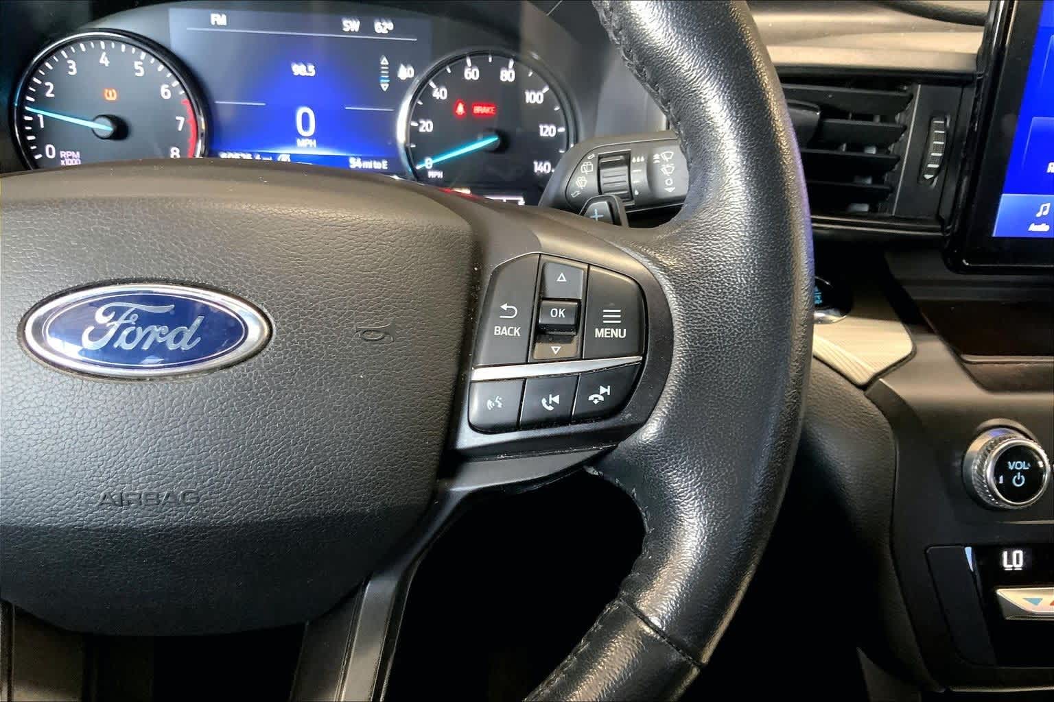 Thumbnail: 2020 Ford Explorer - 25