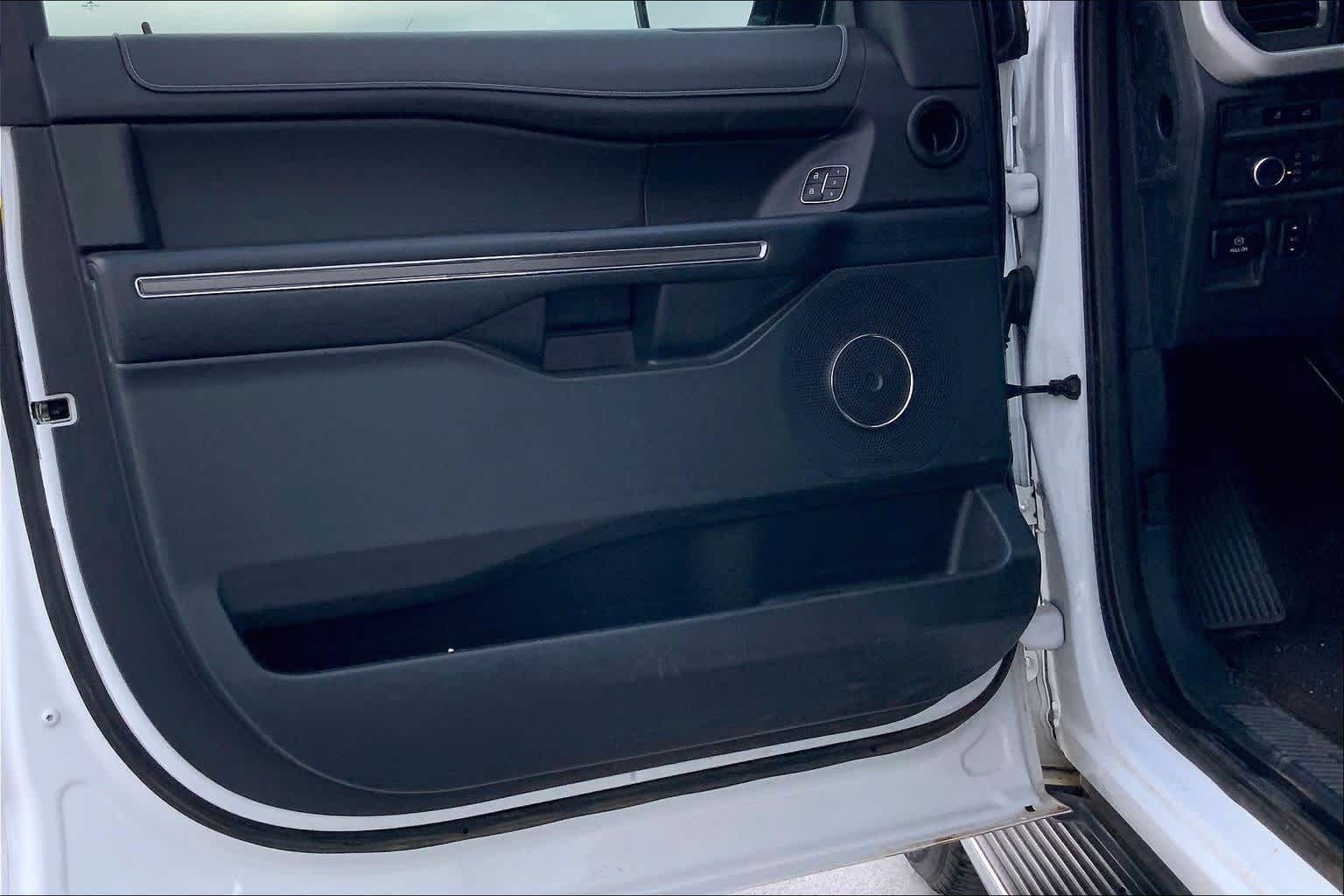 Thumbnail: 2022 Ford Expedition MAX - 27