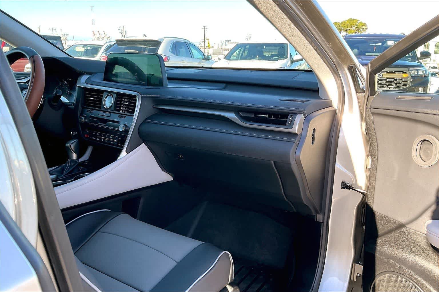Thumbnail: 2020 Lexus RX - 23